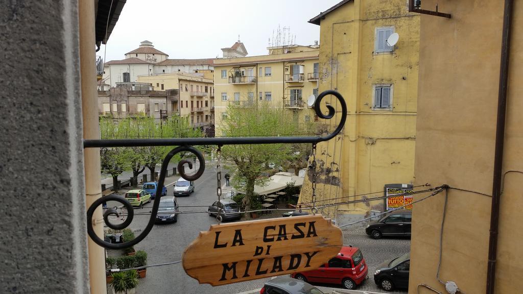 Bed and Breakfast La Casa Di Milady Дженцано-ди-Рома Экстерьер фото